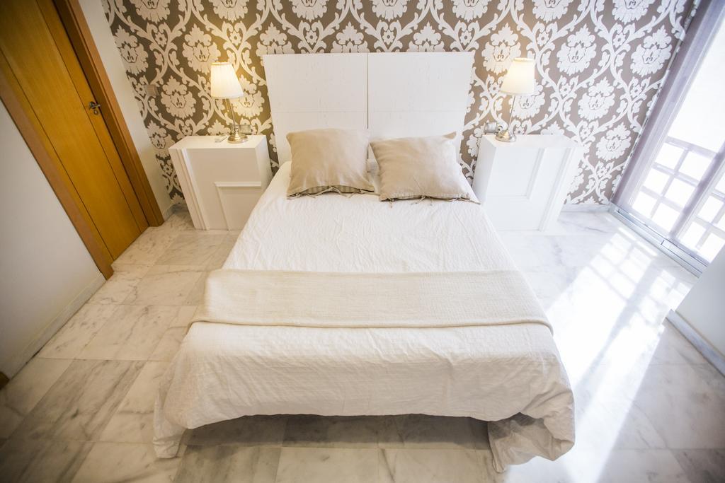 Ab Apartamentos Reding Málaga Dış mekan fotoğraf