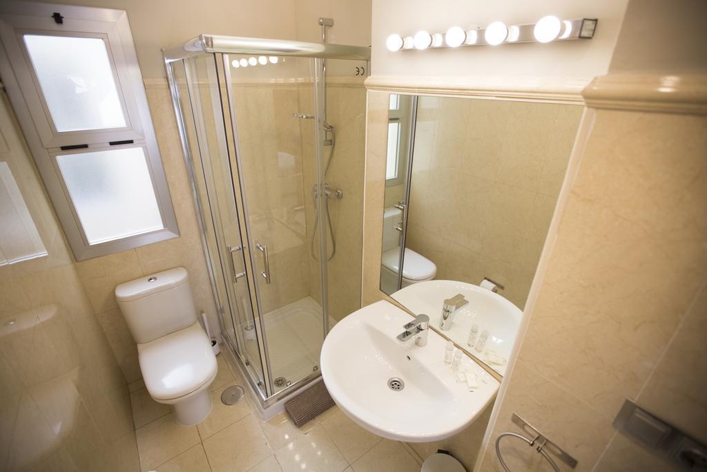 Ab Apartamentos Reding Málaga Dış mekan fotoğraf