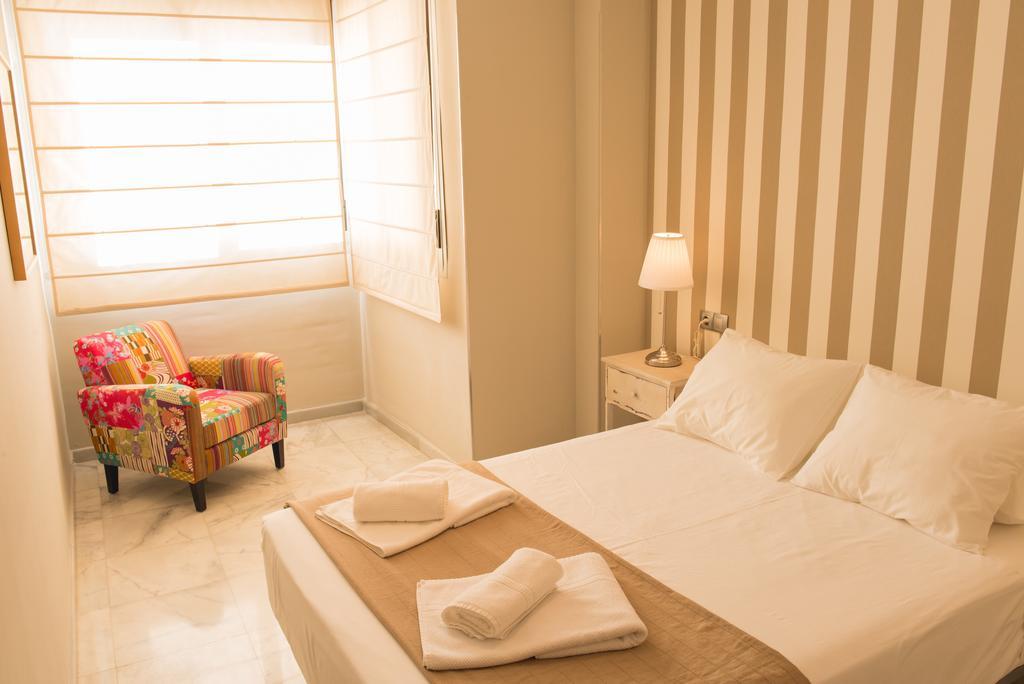 Ab Apartamentos Reding Málaga Dış mekan fotoğraf